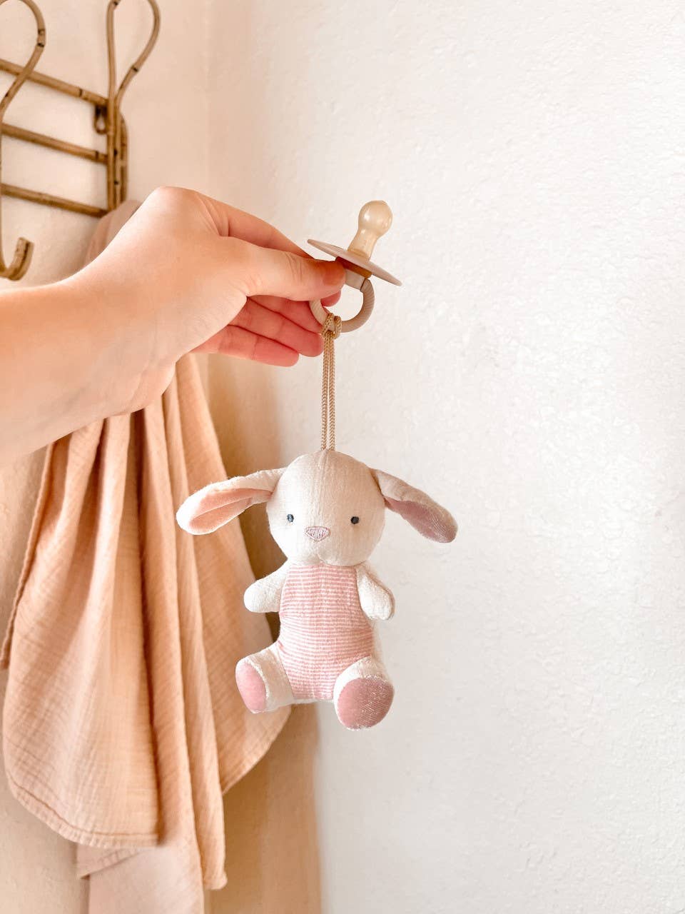 *NEW OPTIONS* Bitzy Pal Natural Rubber Pacifier & Plush: Cow