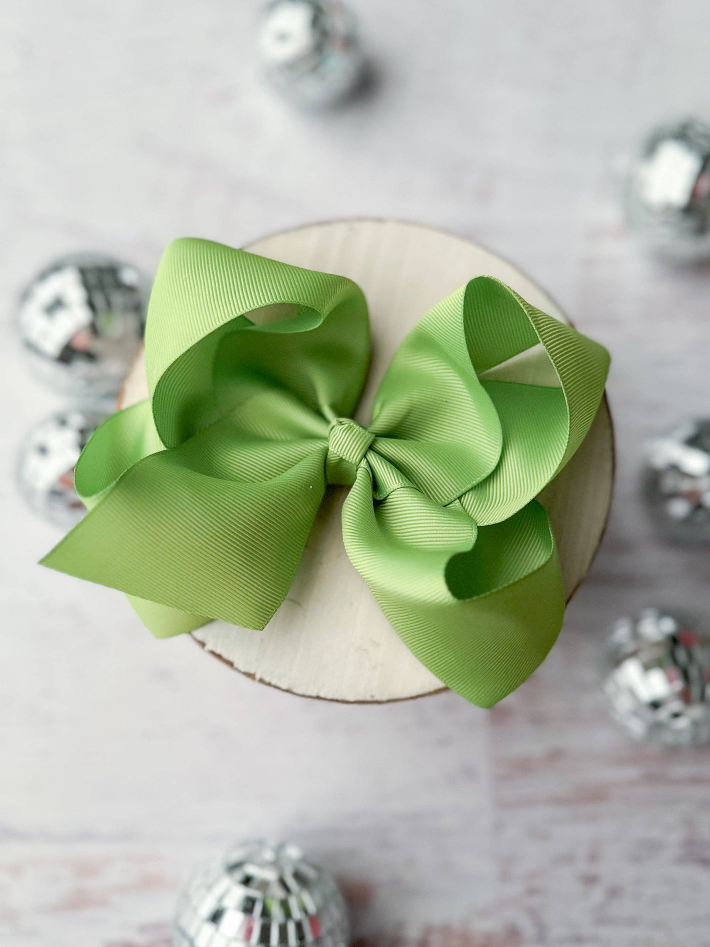 Oversize Grosgrain Hair Bow - Alligator Clip - 5.5": White