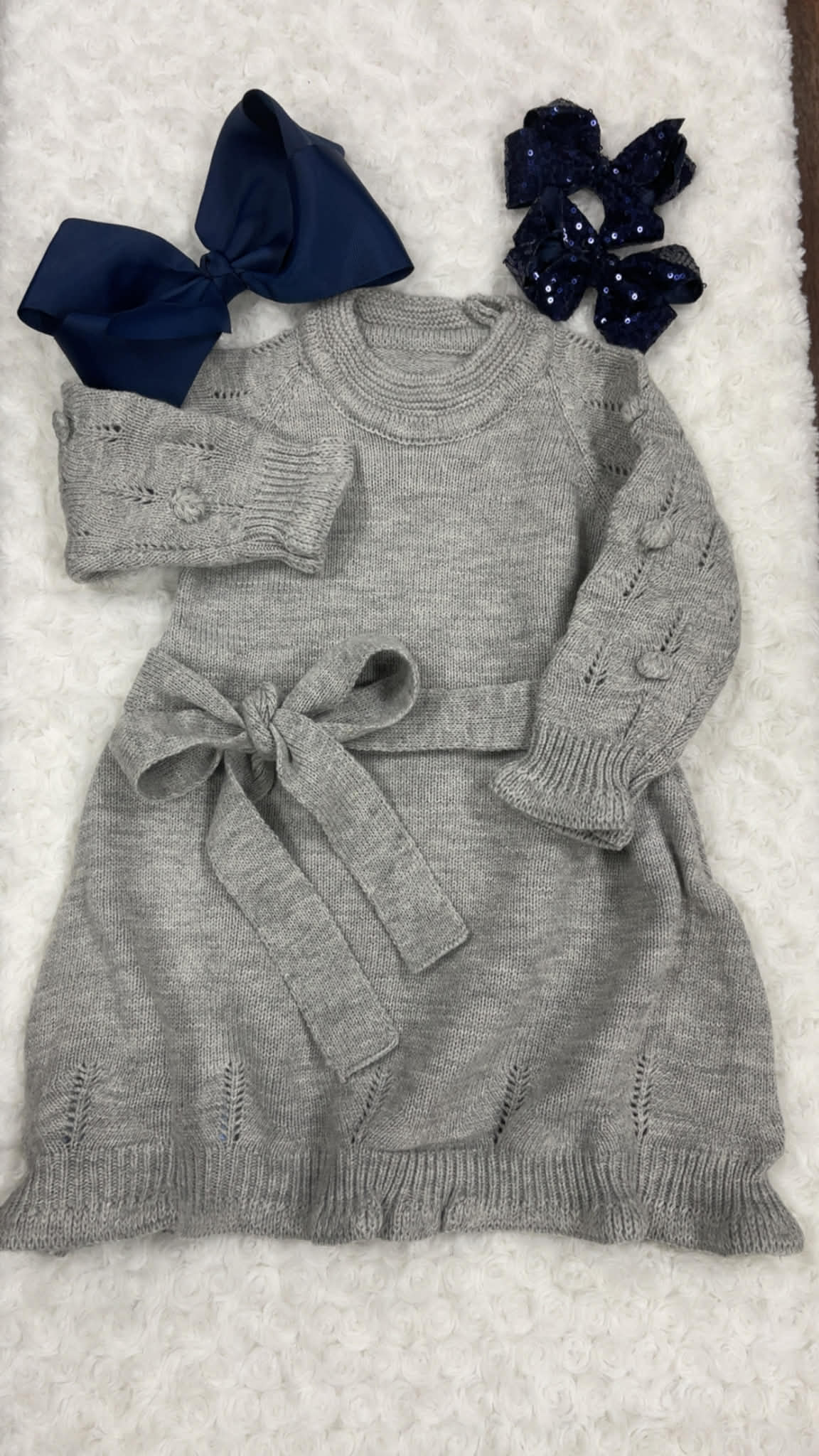 GRAY KNIT LONG SLEEVE DRESS