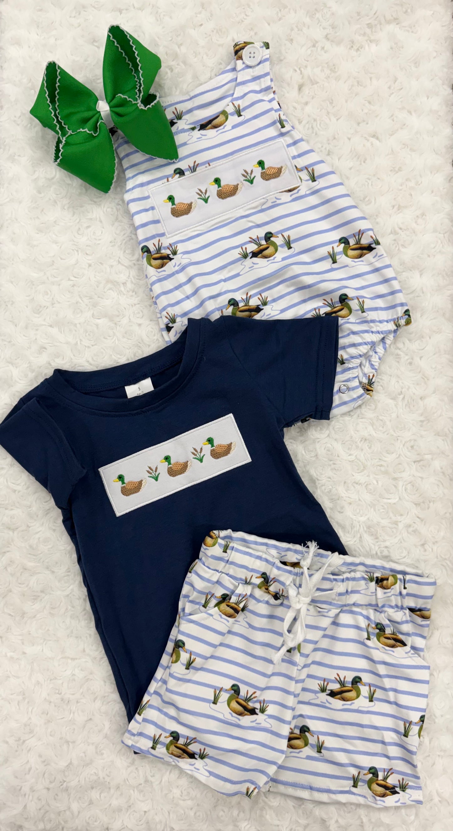Blue Lagoon Embroidered Duck Bubble