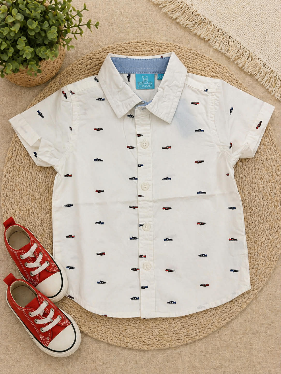 Sneaker Button Down